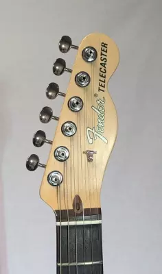 Fender - American Performer Telecaster, Rosewood Fingerboard - Honeyburst 3